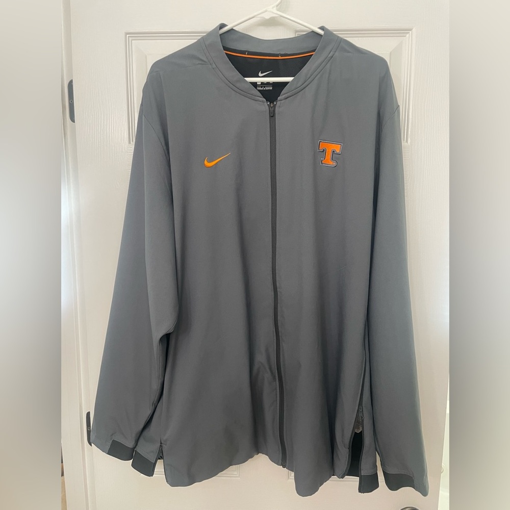*LIKE NEW* Tennessee Volunteers Nike zip up jacket XXL
